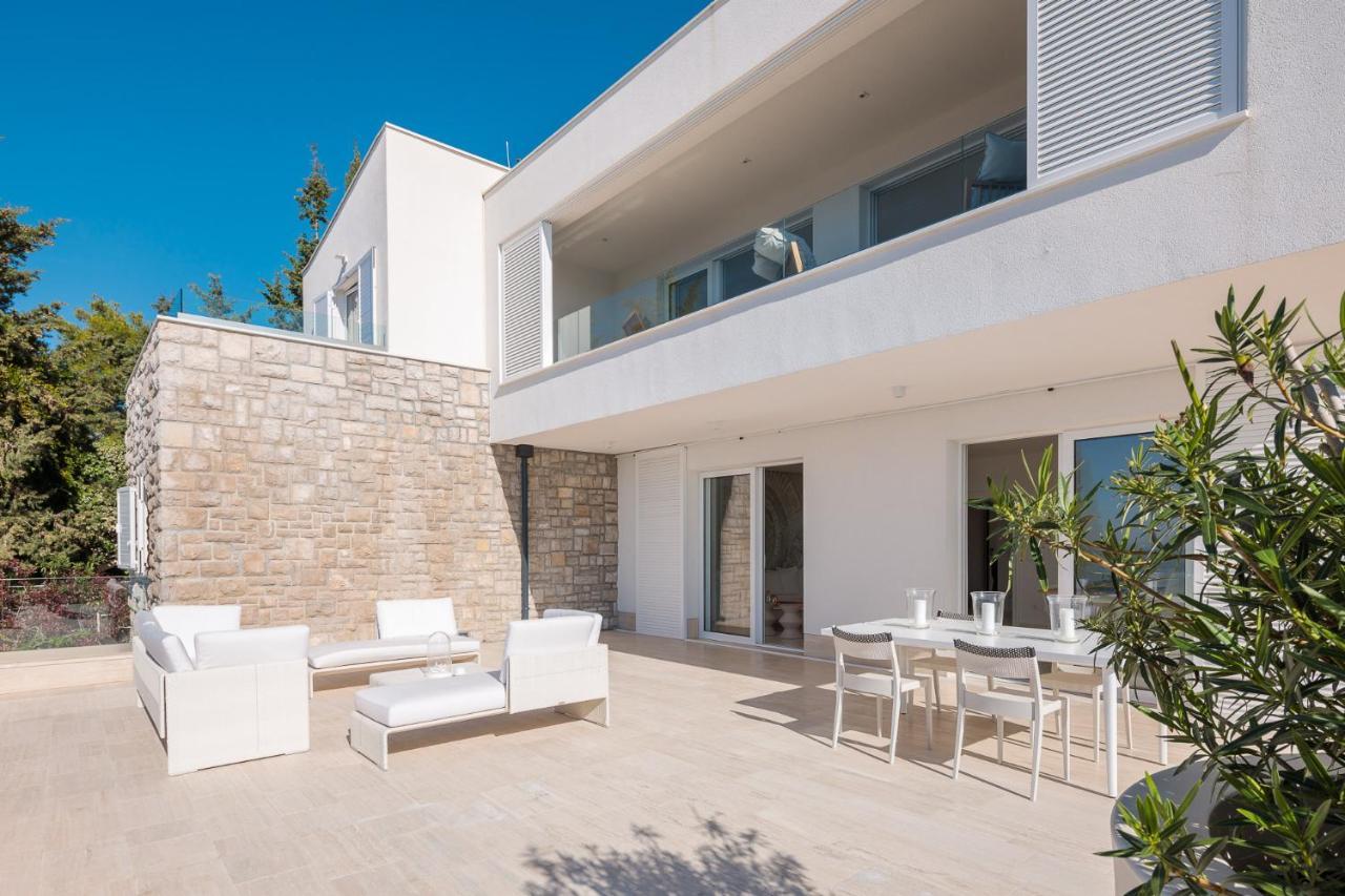 Luxury Seafront Villa Primosten Glamour With Private Pool, Sauna And Gym At The Beach In Primošten Exteriör bild