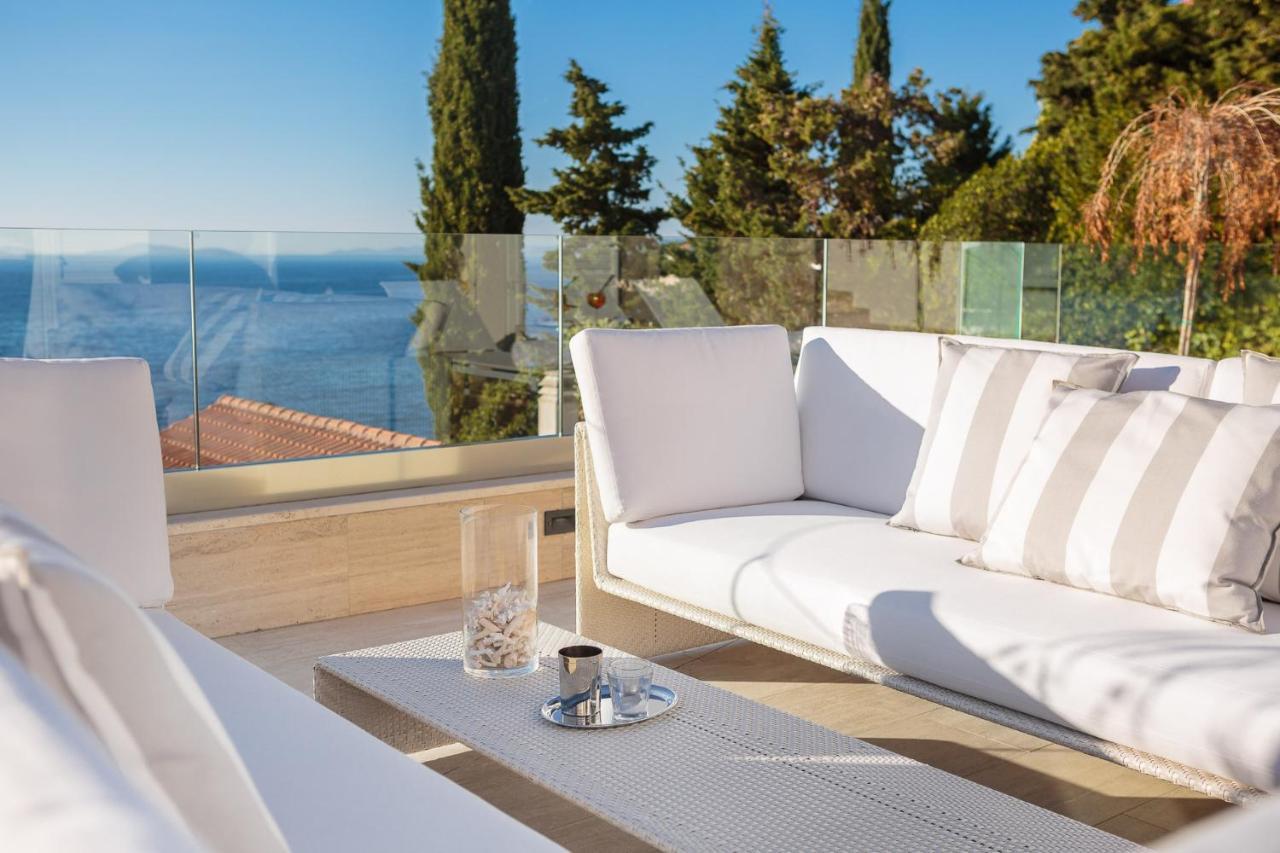 Luxury Seafront Villa Primosten Glamour With Private Pool, Sauna And Gym At The Beach In Primošten Exteriör bild